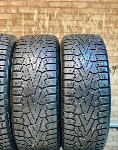 Pirelli Ice Zero 205/55 R16