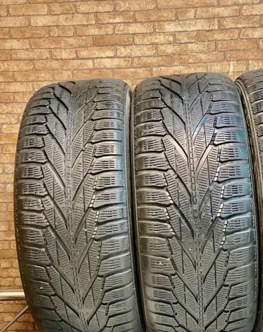 Nokian Tyres Hakkapeliitta R2 SUV 255/50 R19