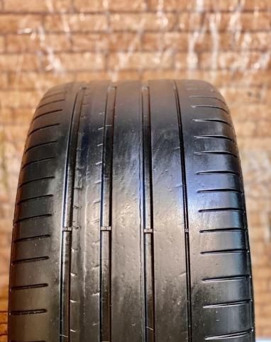 Pirelli P Zero PZ4 275/30 R20