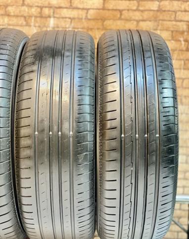 Yokohama BluEarth AE50 SUV 215/65 R17