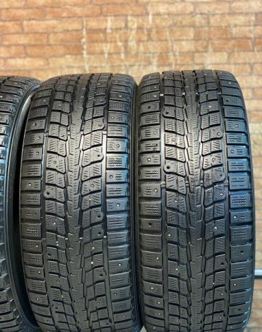 Dunlop SP Winter Ice 01 215/50 R17