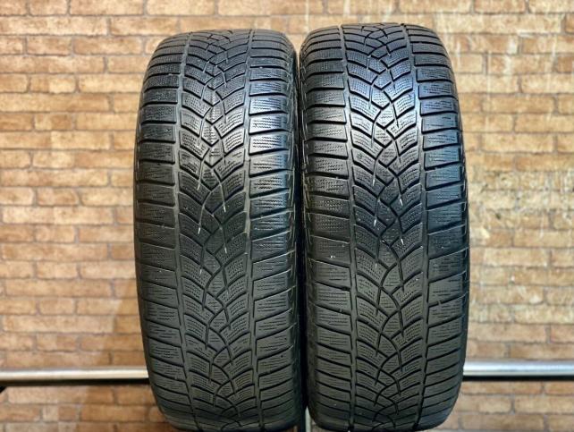 Goodyear UltraGrip Performance Gen-1 215/55 R17