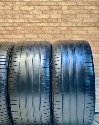 Pirelli P Zero PZ4 275/35 R20