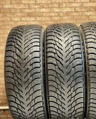 Nokian Tyres Hakkapeliitta R3 235/55 R19