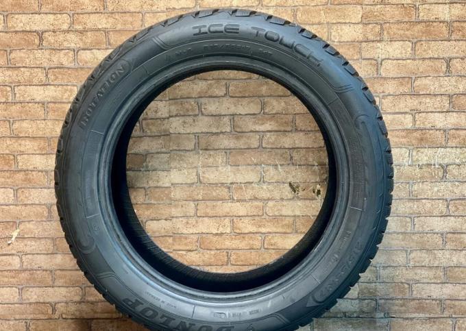 Dunlop Ice Touch 215/55 R17