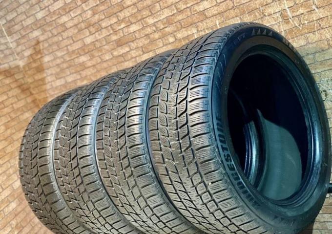 Bridgestone Blizzak LM-25 4x4 255/50 R19