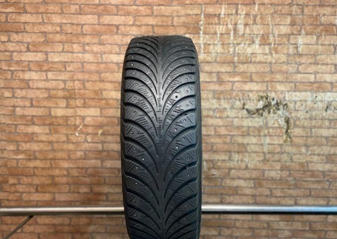 Goodyear UltraGrip Extreme 215/65 R16