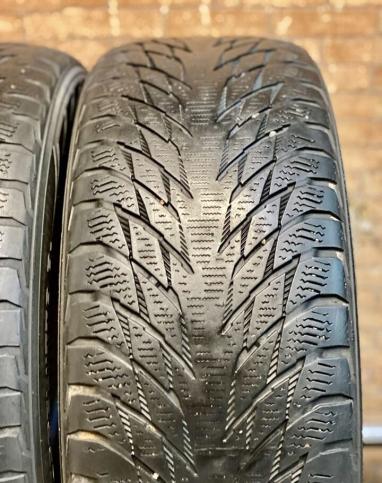 Nokian Tyres Hakkapeliitta R2 215/55 R17