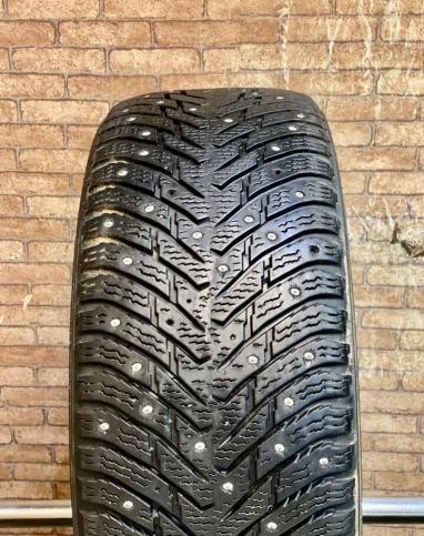 Nokian Tyres Hakkapeliitta 8 215/55 R16