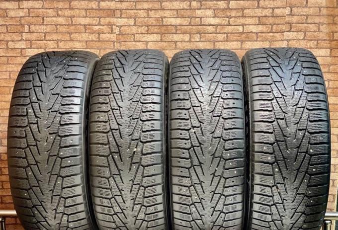 Nokian Tyres Hakkapeliitta 7 285/60 R18