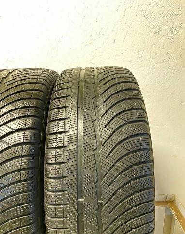 Michelin Pilot Alpin PA4 235/55 R17