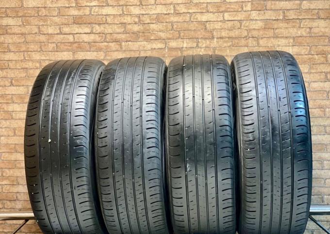 Kumho Solus SA01 KH32 215/60 R17