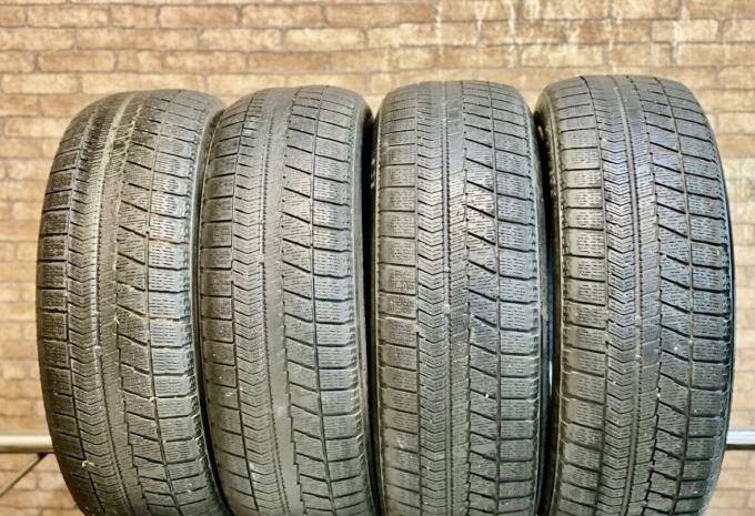 Bridgestone Blizzak VRX 185/60 R15