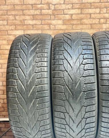 Nokian Tyres Hakkapeliitta R2 SUV 235/60 R17