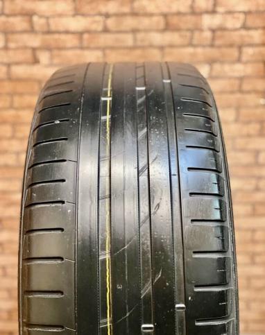 Nokian Tyres Hakka Black 255/45 R20