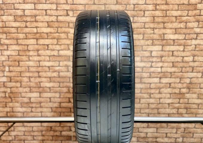 Nokian Tyres Hakka Black 255/45 R20