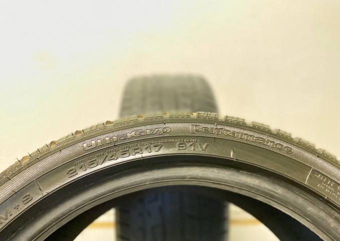 Goodyear UltraGrip Performance 215/45 R17