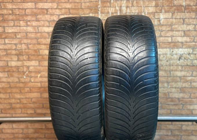 Goodyear UltraGrip Ice+ 215/55 R17