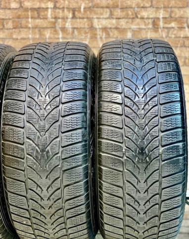 Dunlop SP Winter Sport 4D 225/55 R16