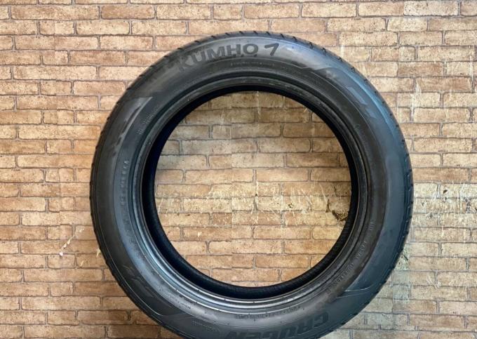 Kumho Crugen Premium KL33 235/55 R19