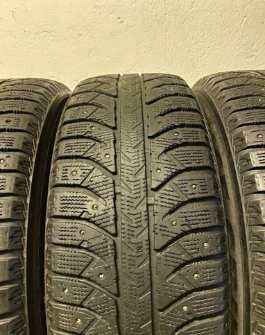 Bridgestone Ice Cruiser 7000 235/65 R17