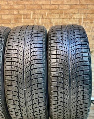 Michelin X-Ice XI3 235/55 R17