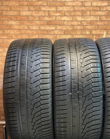 Hankook Winter I'Cept Evo2 W320A SUV 275/40 R20 и 315/35 R20