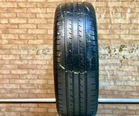 Goodyear EfficientGrip SUV 4x4 215/60 R17