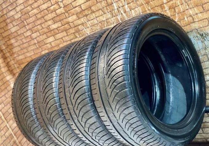 Michelin Pilot Alpin PA4 235/50 R17