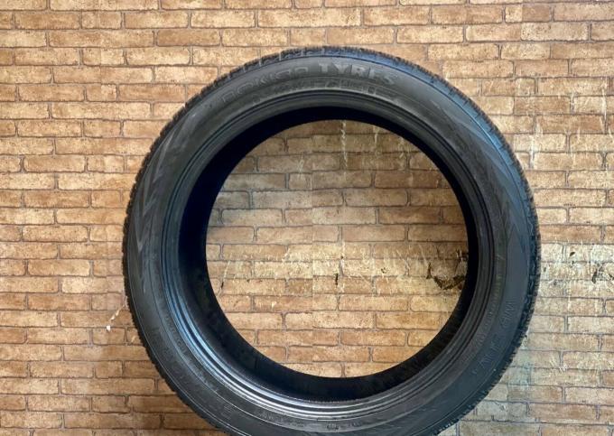 Nokian Tyres WR SUV 4 295/40 R21