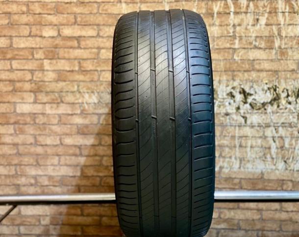 Michelin Primacy 4 235/45 R17