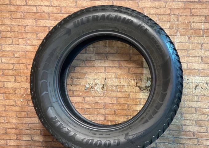 Goodyear UltraGrip Ice Arctic SUV 265/60 R18