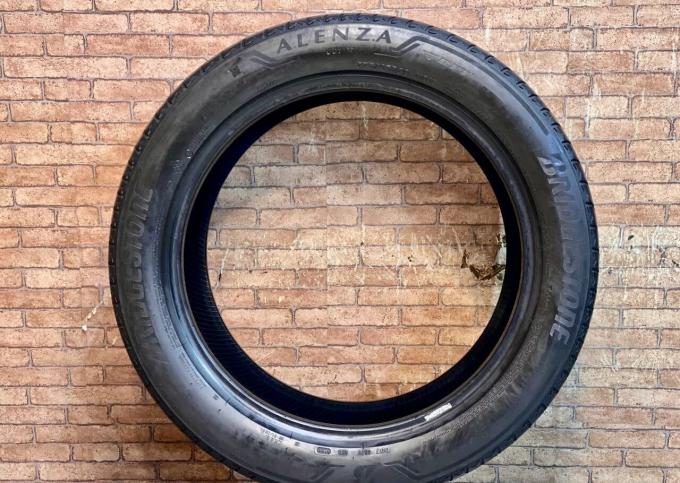 Bridgestone Alenza 001 275/45 R20