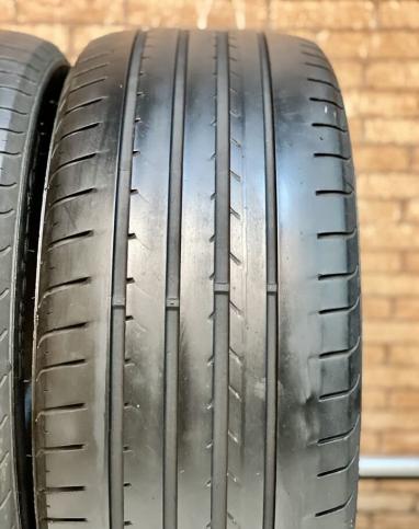 Goodyear EfficientGrip 235/50 R17