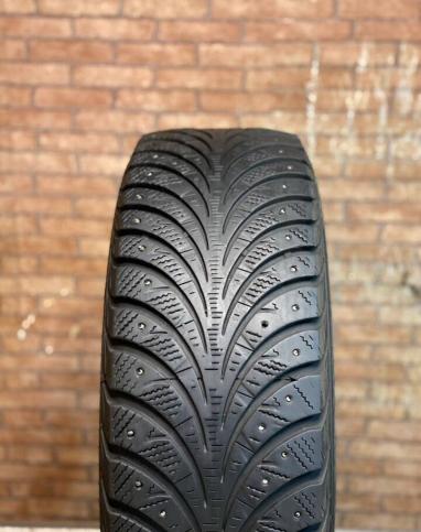 Goodyear UltraGrip Extreme 215/65 R16