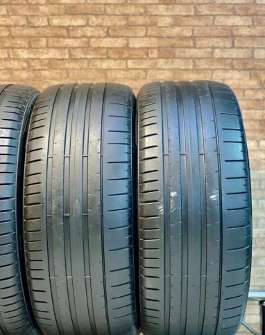 Pirelli P Zero PZ4 285/45 R20