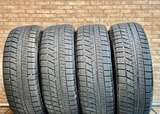 Bridgestone Blizzak VRX 225/60 R17