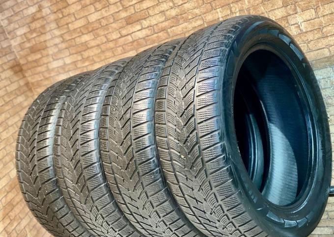 Goodyear UltraGrip Performance Gen-1 235/55 R19