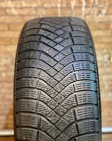 Pirelli Ice Zero FR 225/55 R17