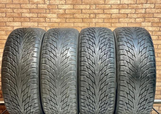 Nokian Tyres Hakkapeliitta R2 235/55 R17