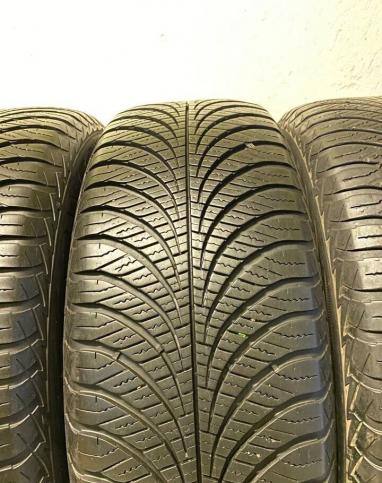 Goodyear Vector 4Seasons Gen-2 SUV 225/65 R17