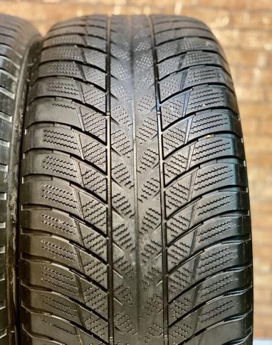 Bridgestone Blizzak LM-001 245/50 R19