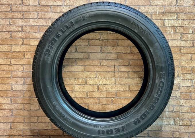 Pirelli Scorpion Zero 235/60 R18