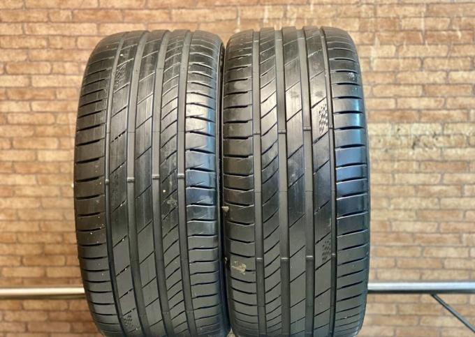 Kumho Ecsta PS71 275/40 R19