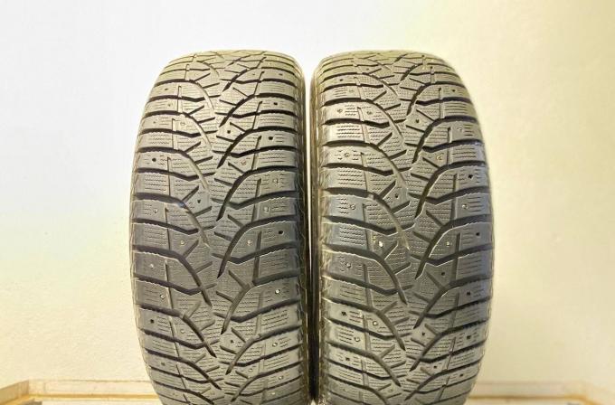 Bridgestone Blizzak Spike-02 SUV 285/60 R18