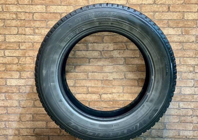 Dunlop SP Winter Ice 01 205/60 R16