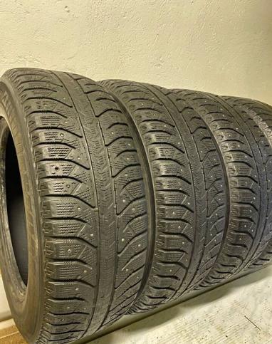 Bridgestone Ice Cruiser 7000 235/65 R17