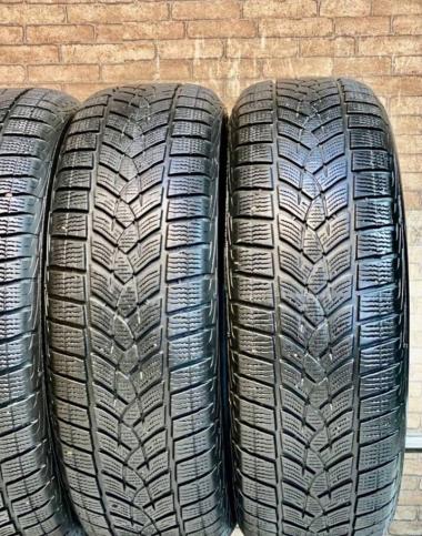 Goodyear UltraGrip Performance SUV Gen-1 215/65 R17