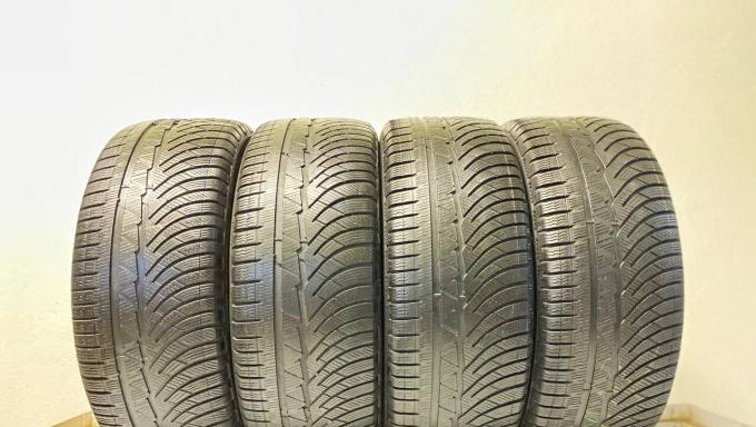 Michelin Pilot Alpin PA4 235/55 R17