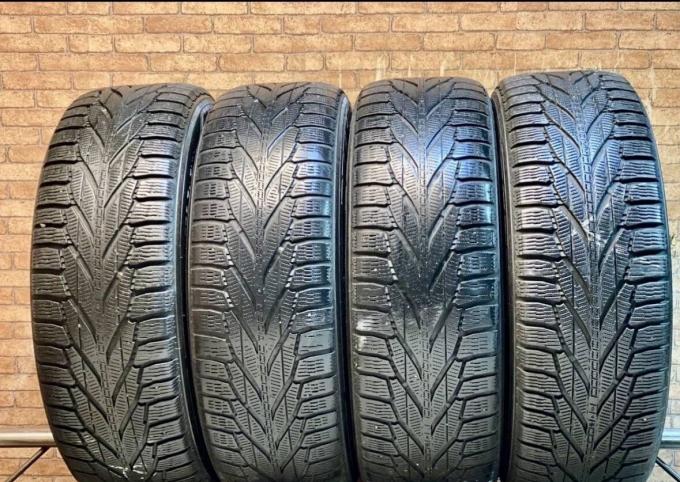 Nokian Tyres Hakkapeliitta R2 225/65 R17